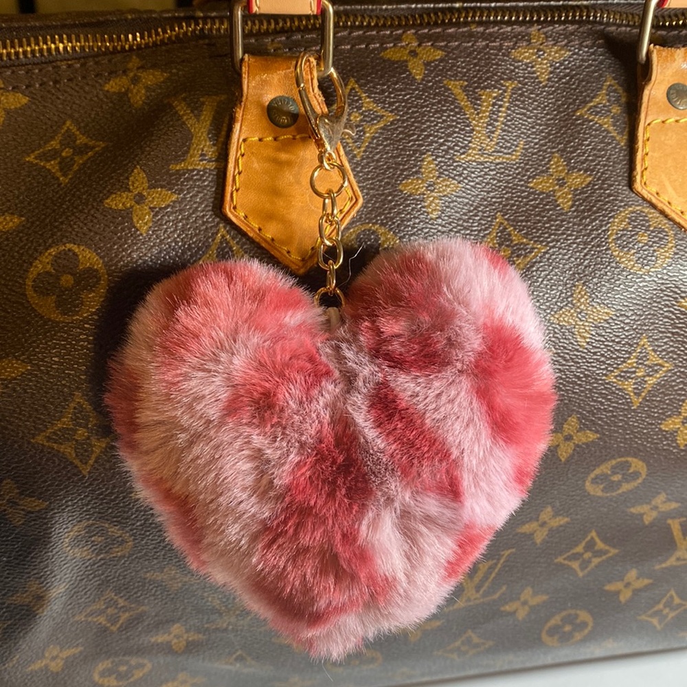 Bag / Purse Heart Pompom Charm #119A